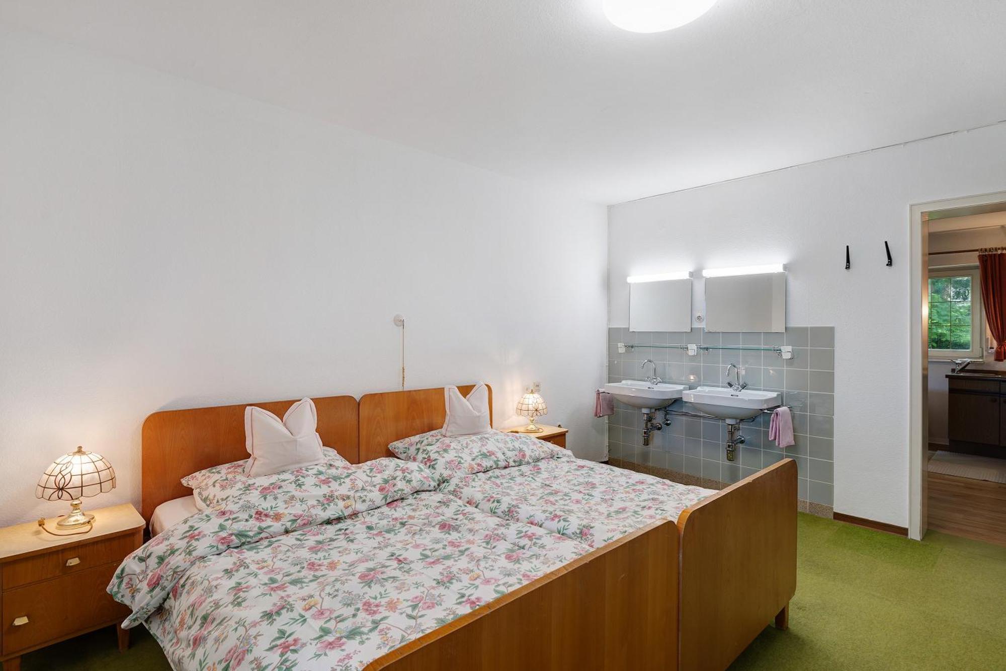 Gaestehaus Hirzel Bad Wildbad Buitenkant foto