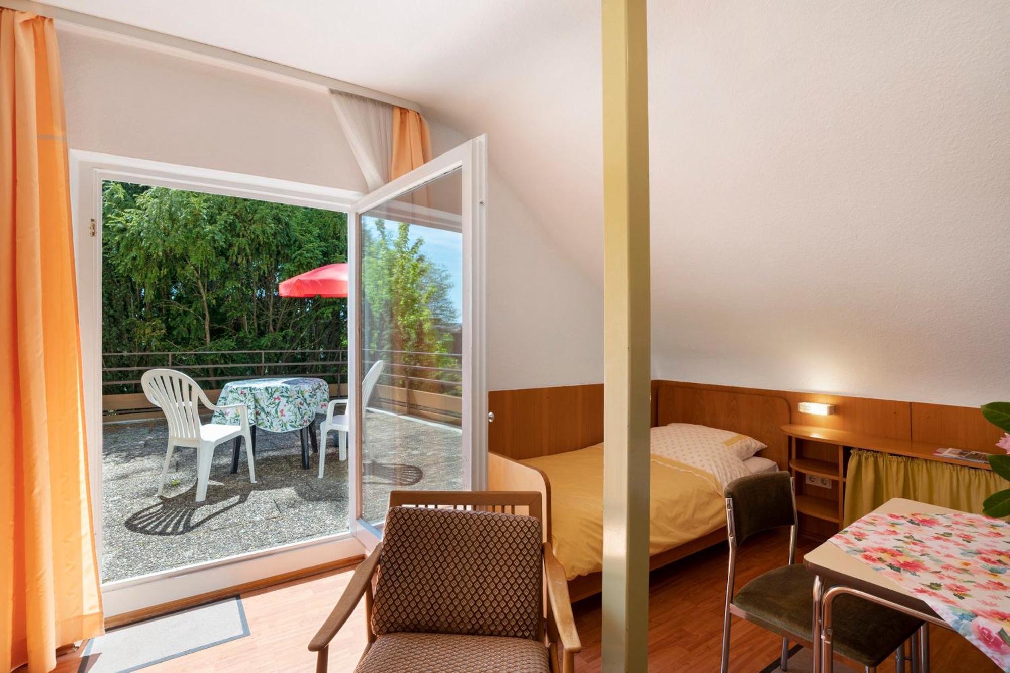Gaestehaus Hirzel Bad Wildbad Buitenkant foto